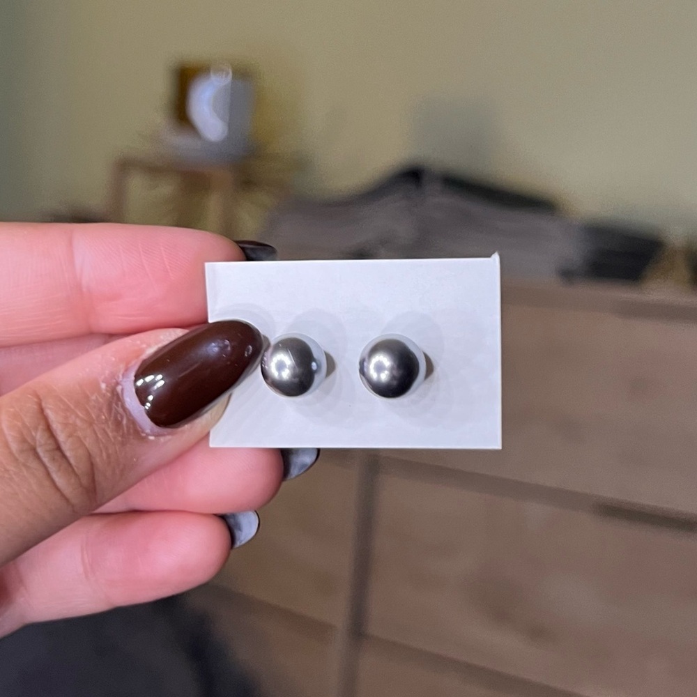 Heather Dark Grey Pearl Stud Dainty Small Casual Cute Earrings Jewelry Accessory